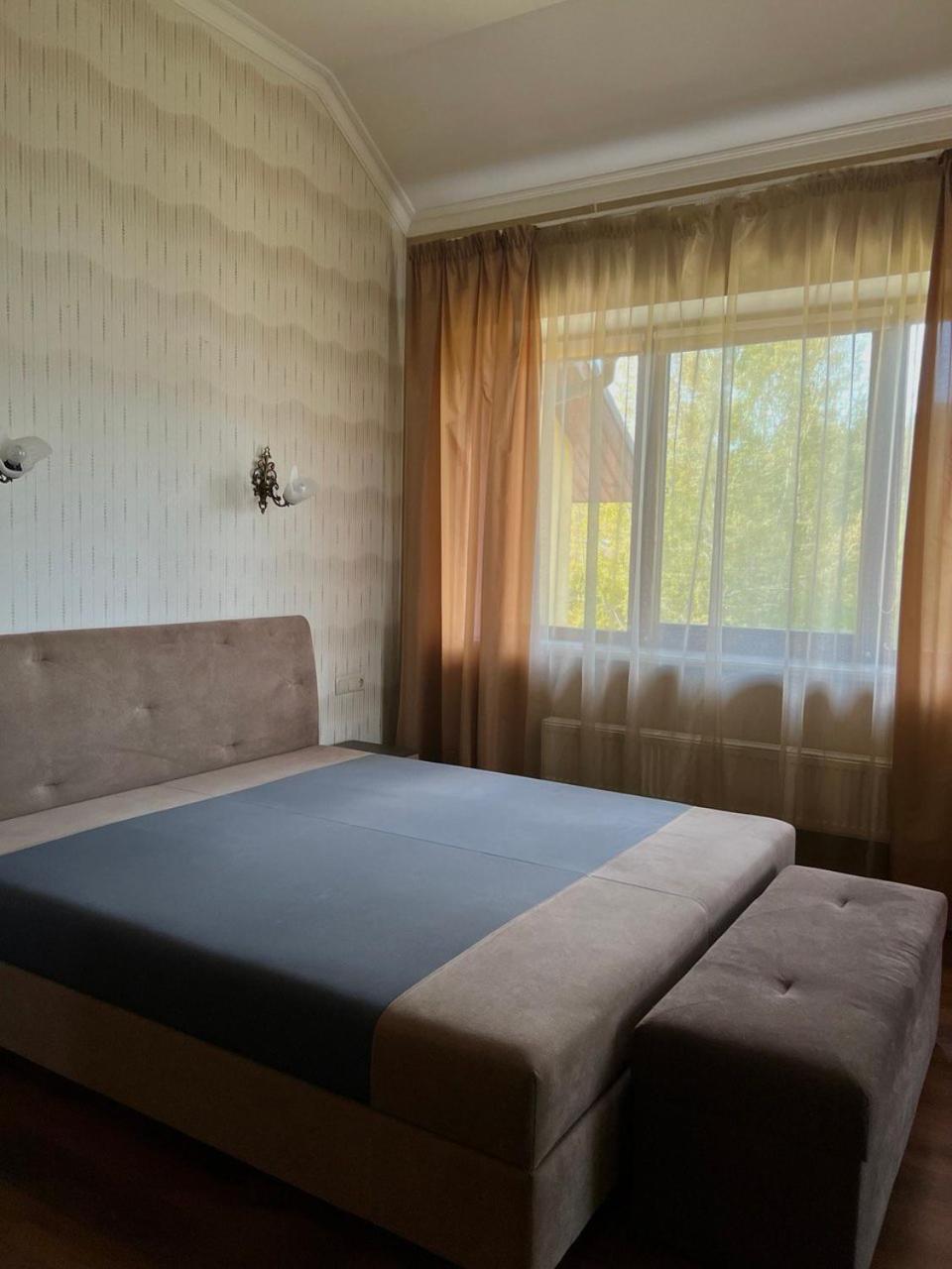 Borovik Hotel Novosilki Екстериор снимка