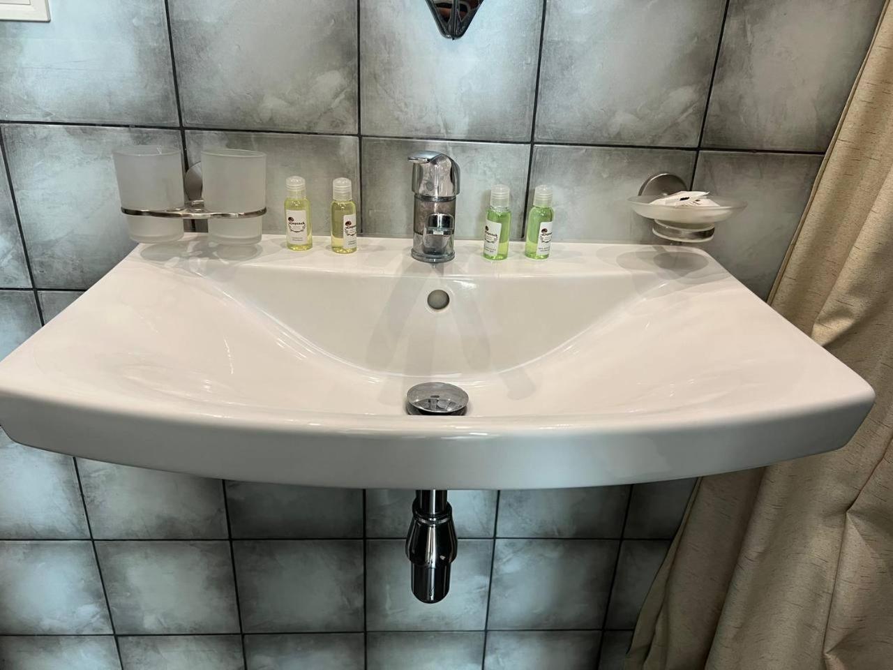 Borovik Hotel Novosilki Екстериор снимка