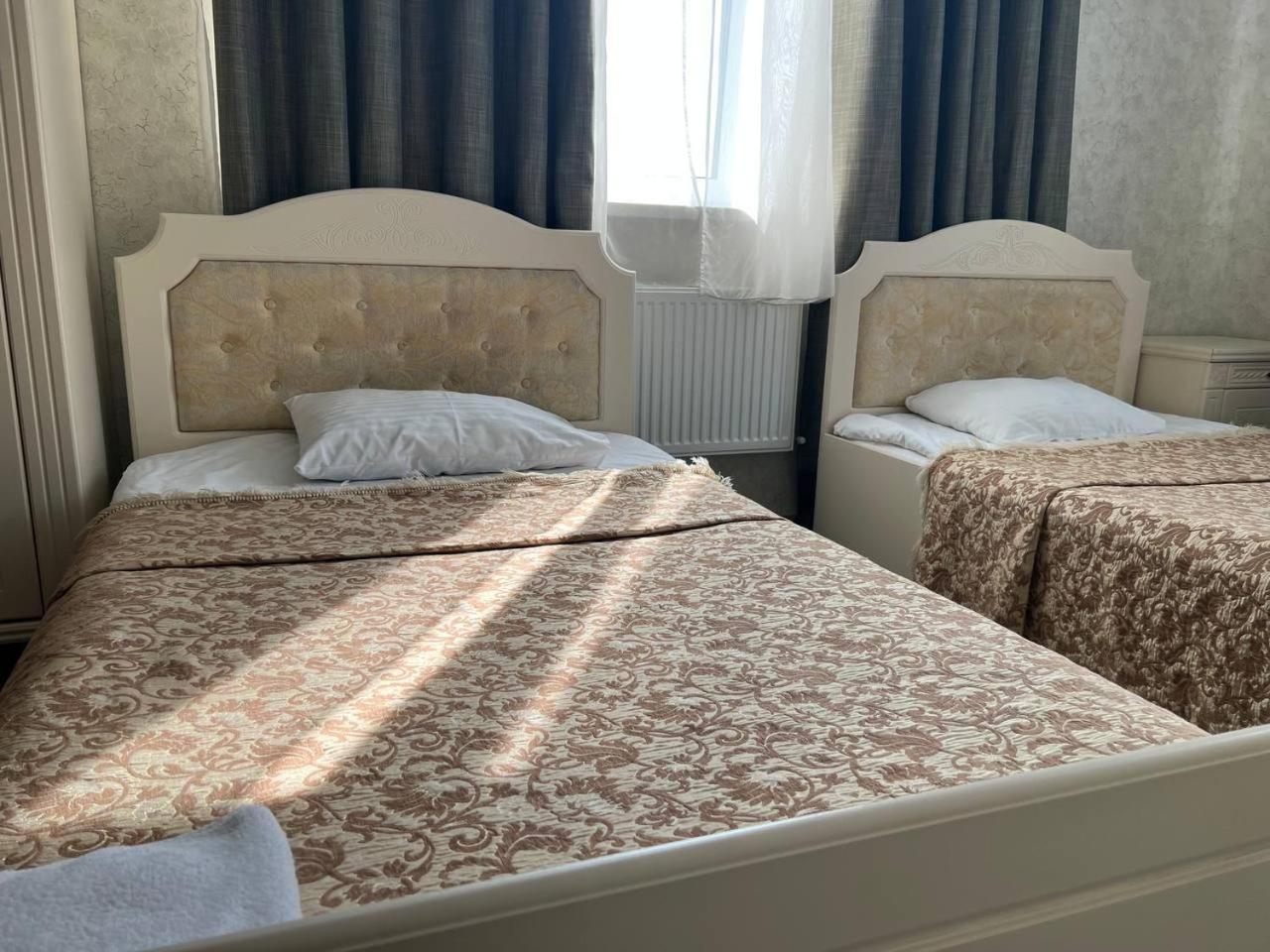 Borovik Hotel Novosilki Екстериор снимка
