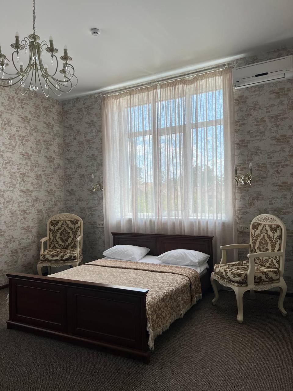 Borovik Hotel Novosilki Екстериор снимка